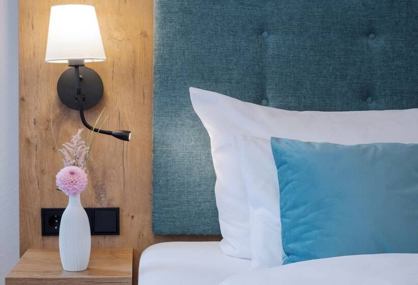 اتاق اکونومی, Obermaier