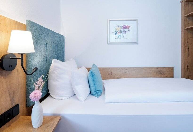 اتاق اکونومی, Obermaier