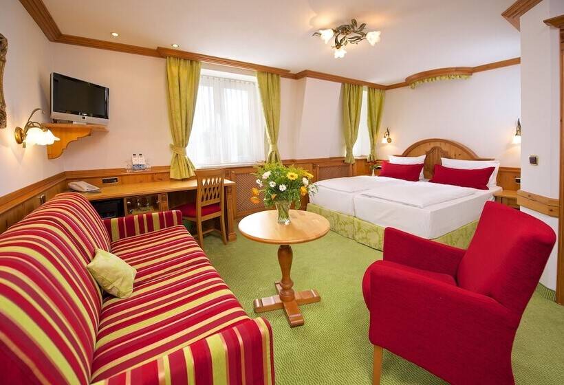 Полулюкс, Park Hotel Laim