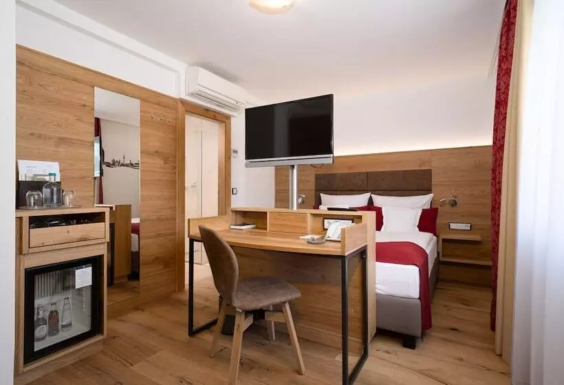 اتاق سوپریور, Park Hotel Laim
