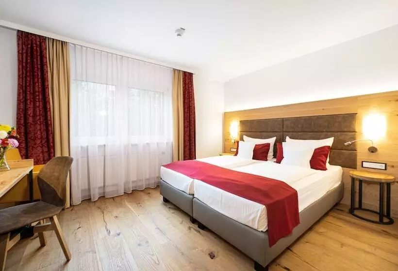 اتاق سوپریور, Park Hotel Laim