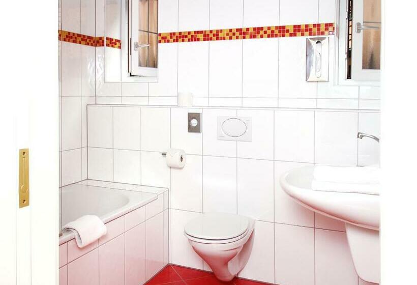 غرفة ديلوكس, Reichskuchenmeister