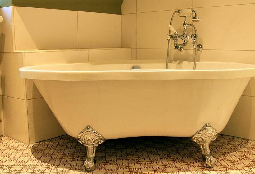 غرفة ديلوكس, Reichskuchenmeister