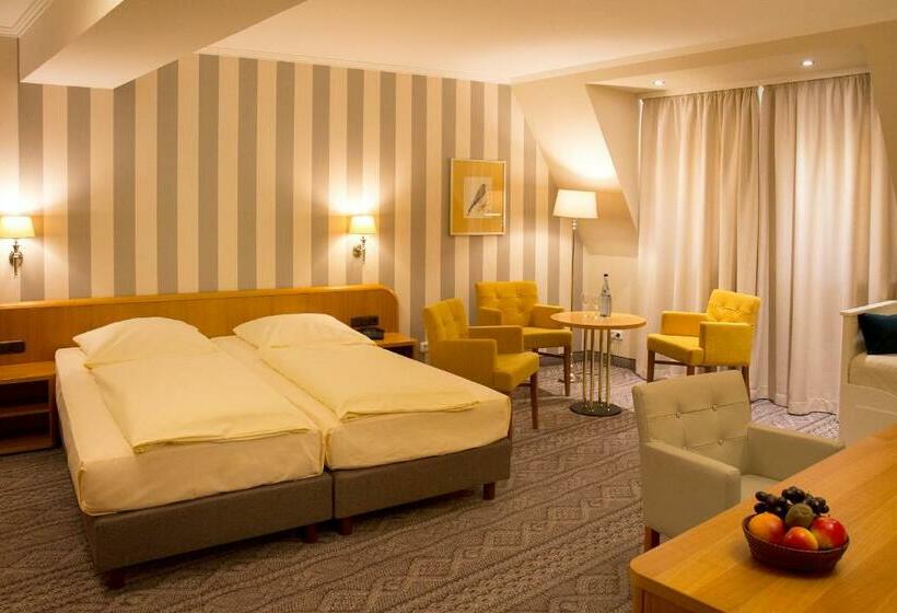 غرفة ديلوكس, Reichskuchenmeister