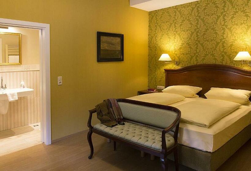 جناح جونيور, Reichskuchenmeister