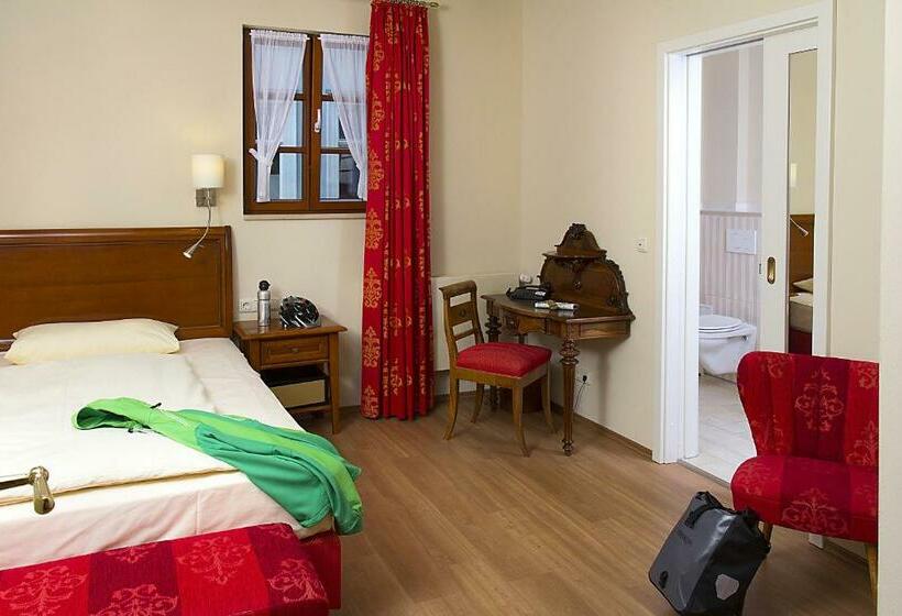 غرفة قياسية, Reichskuchenmeister