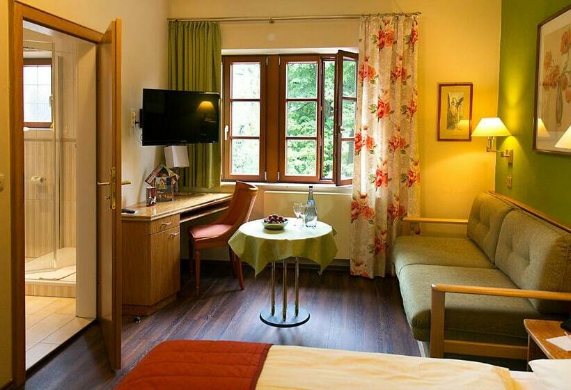 غرفة سوبيريور, Reichskuchenmeister