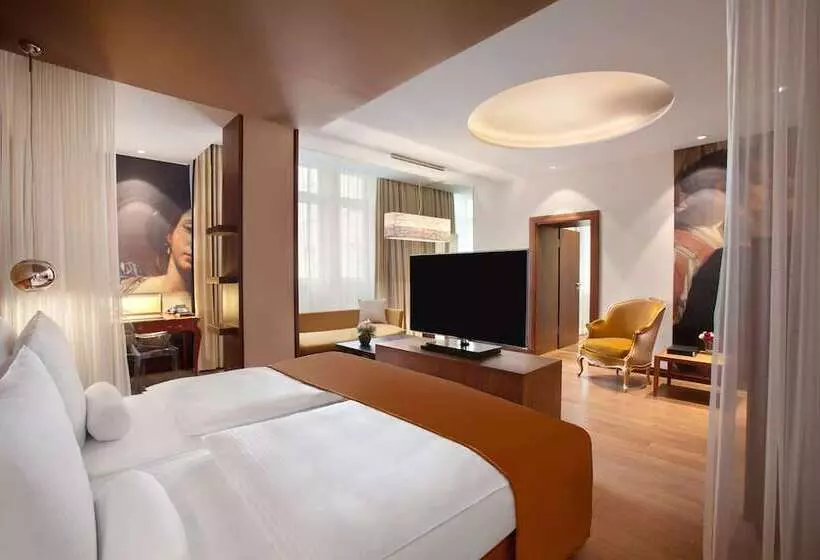 Juniorsviitti, Vier Jahreszeiten Kempinski München