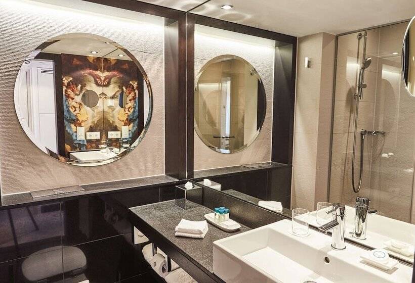 اتاق سوپریور یک تخته, Vier Jahreszeiten Kempinski München