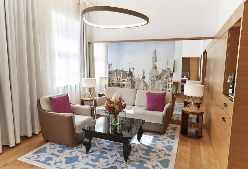 Deluxe-juniorsviitti, Vier Jahreszeiten Kempinski München