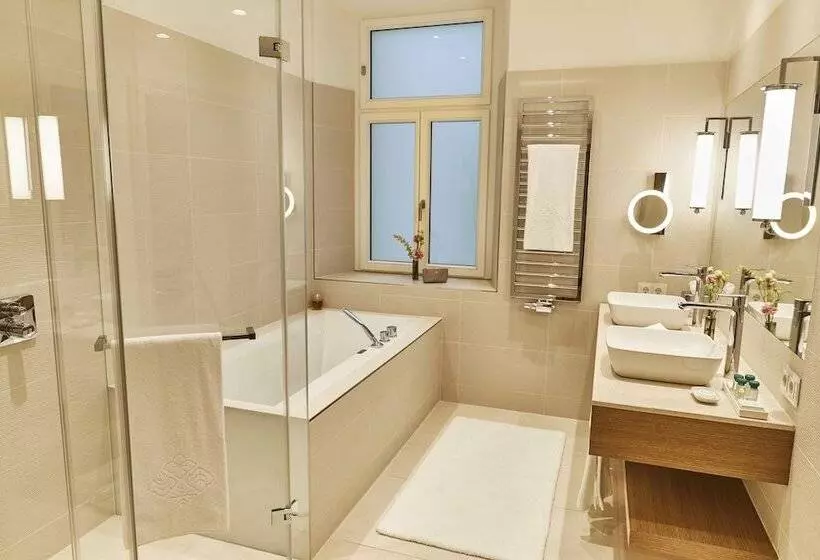 Executive-sviitti, Vier Jahreszeiten Kempinski München