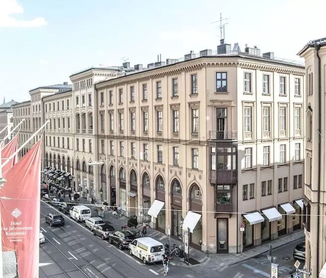 Executive-sviitti 2 Makuuhuonetta, Vier Jahreszeiten Kempinski München