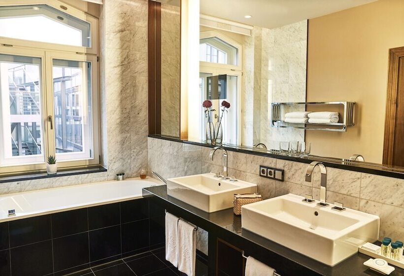 سوئیت مدیریتی 2 خوابه, Vier Jahreszeiten Kempinski München