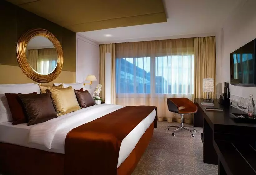 Premium-huone, Vier Jahreszeiten Kempinski München