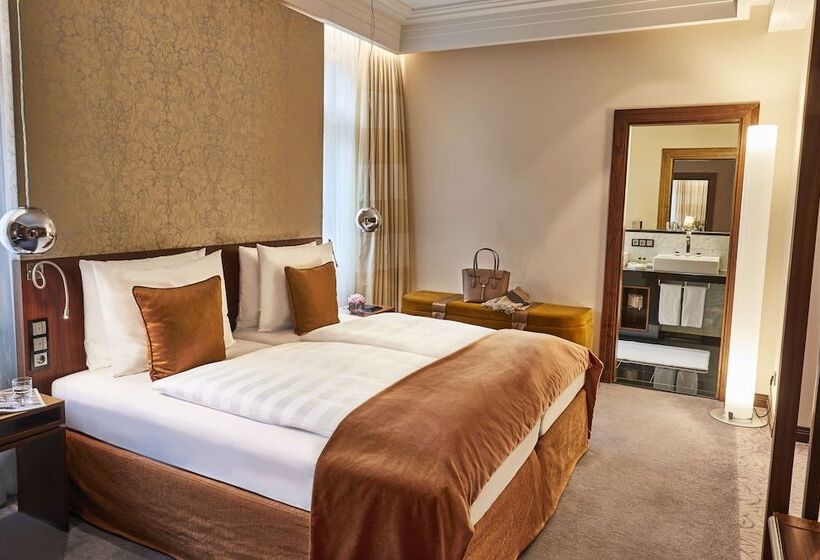 سوئیت مدیریتی 2 خوابه, Vier Jahreszeiten Kempinski München