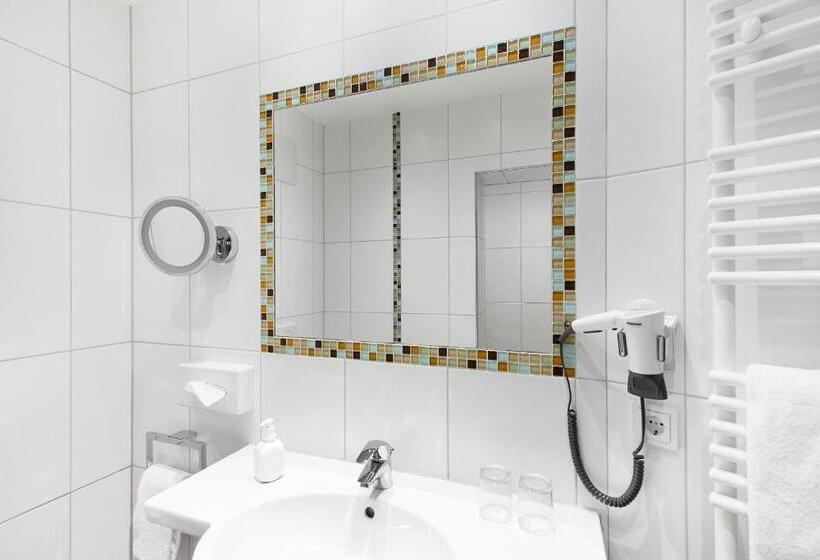 スタンダード４人部屋, Weisses Ross