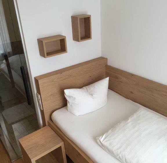 חדר סטנדרט יחיד, Zur Schönen Aussicht