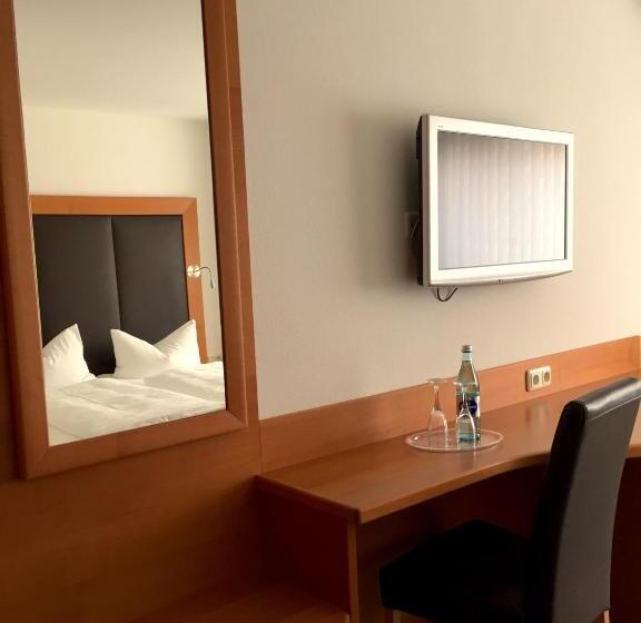 חדר קומפורט, Zur Schönen Aussicht