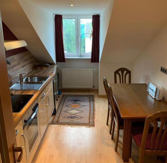 디럭스 스위트, Stadthotel Geis