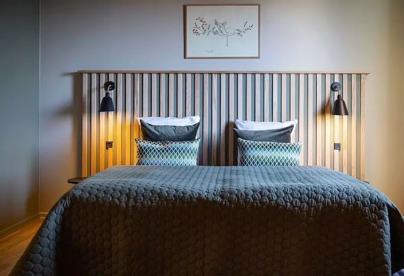 Suite Junior, Britannia