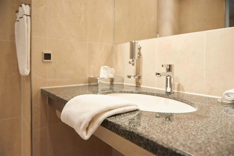 غرفة قياسية فردية, Britannia