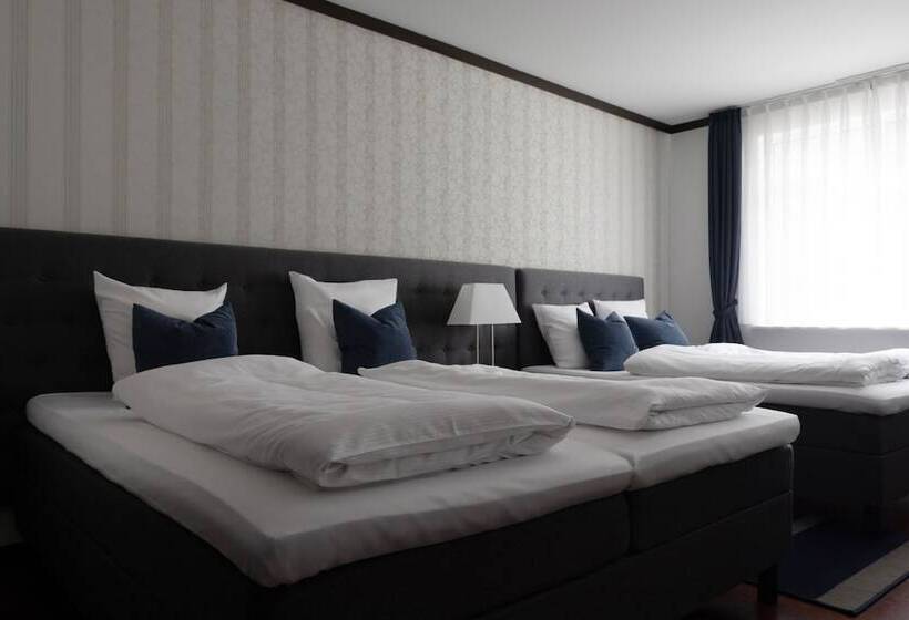 ファミリールーム, Helnan Phønix