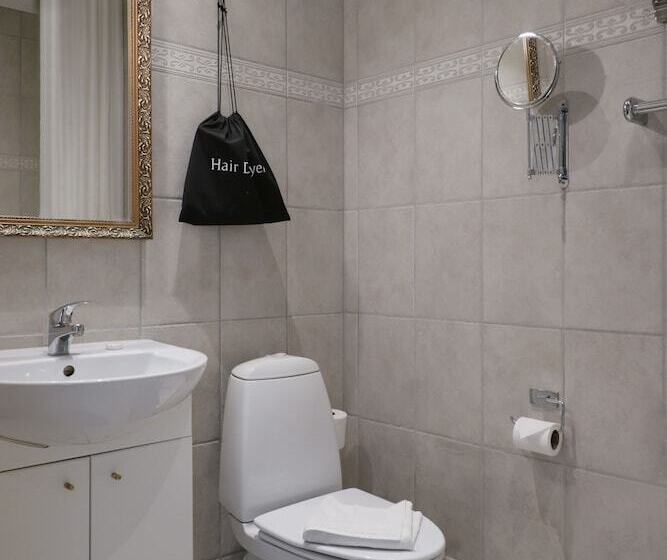 スタンダードルーム, Helnan Phønix