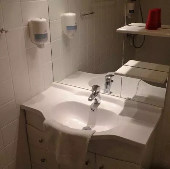 Cameră Familiară, Herning