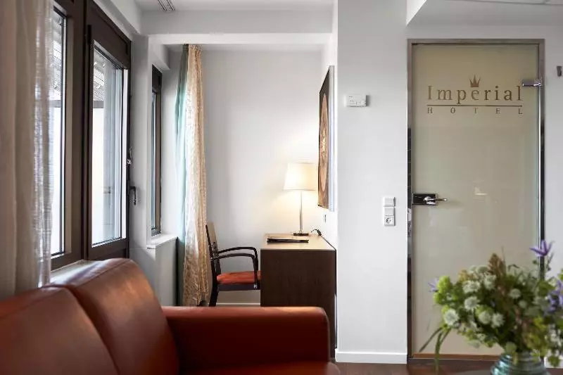 Chambre Standard, Imperial