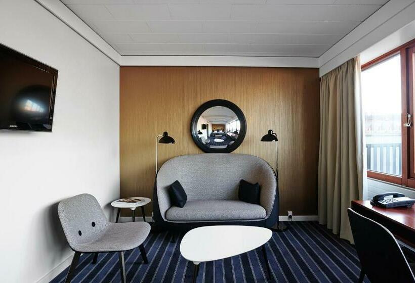 이그제큐티브 룸, Imperial