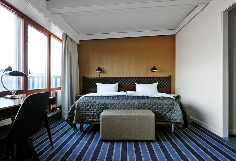 이그제큐티브 룸, Imperial