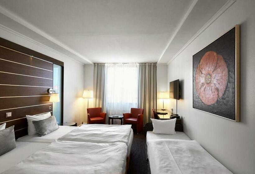 스탠다드 트리플 룸, Imperial