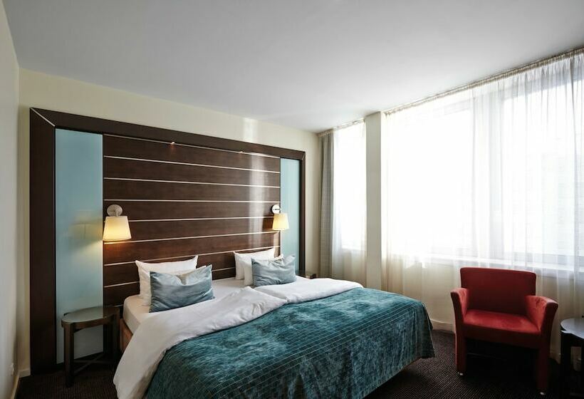 수피리어 룸, Imperial