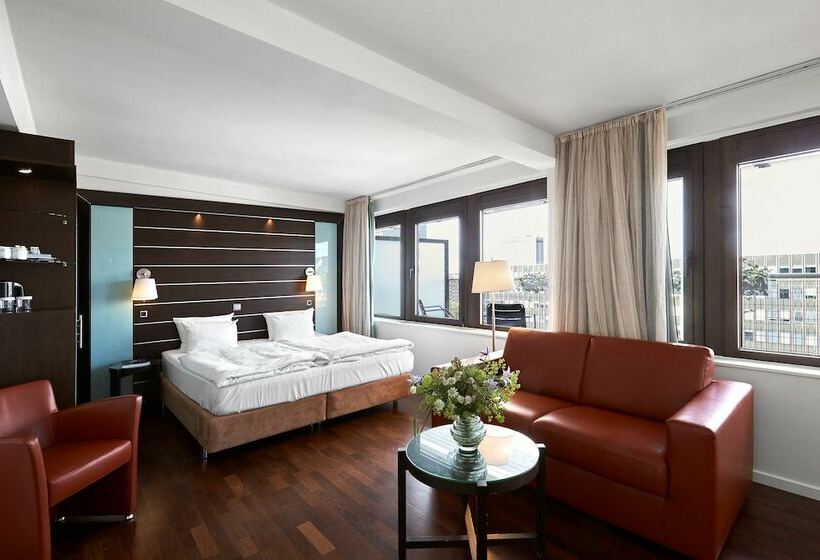 수피리어 룸, Imperial