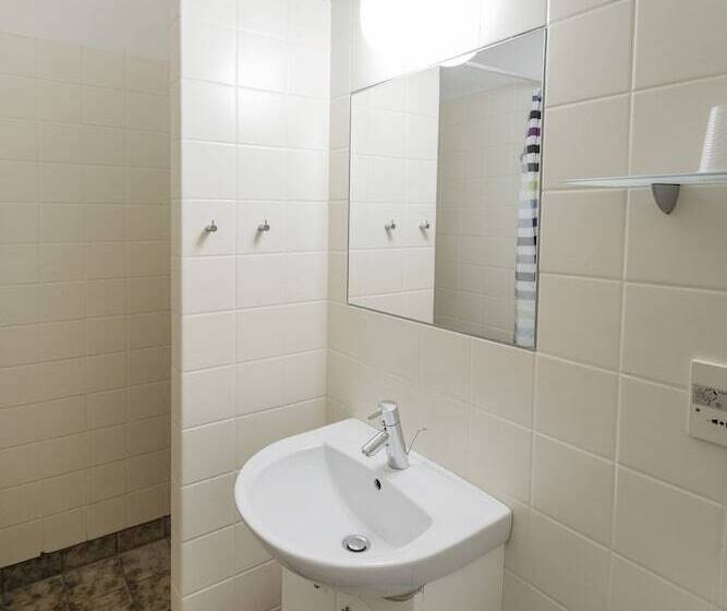 スタンダードルーム, Marina