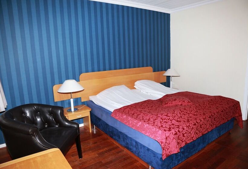 スタンダードルーム, Marina