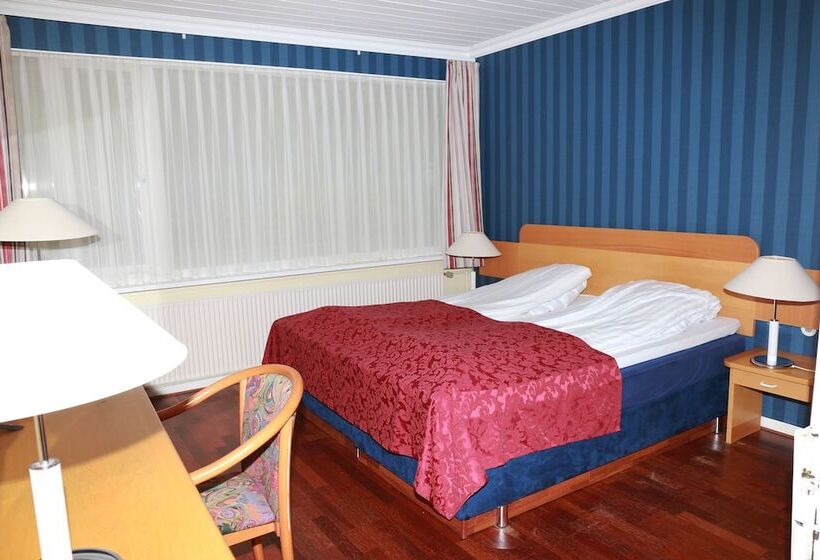 ファミリールーム, Marina