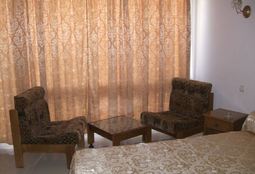 اتاق استاندارد, Mizrana