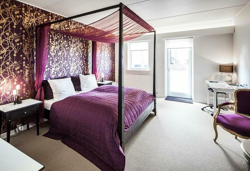 חדר סופריור עם טרסה, Norsminde Kro