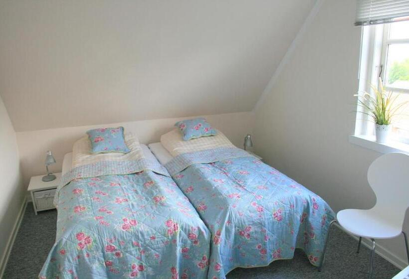 חדר מוזל מקלחת משותפת, ærøhus