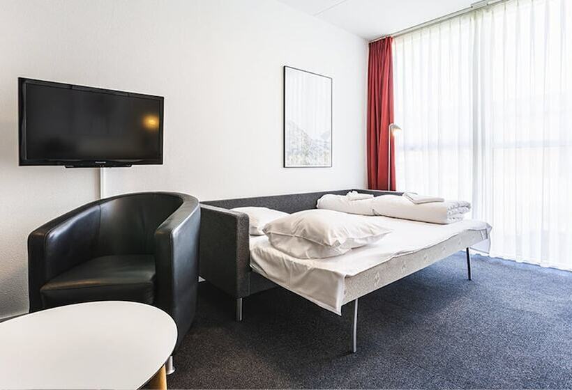 Семейный Номер, Skaga