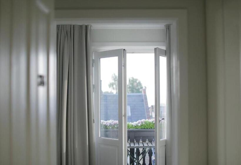 Suite, Skovshoved