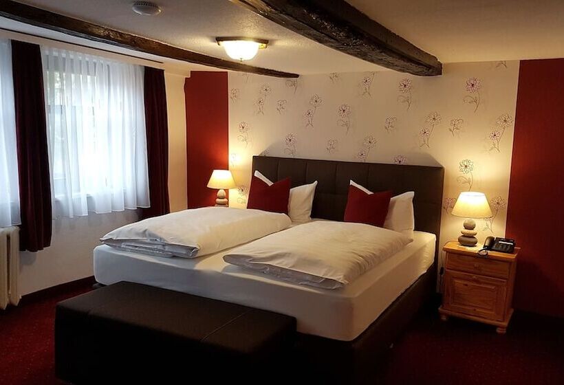 Полулюкс, Zum Burgergarten