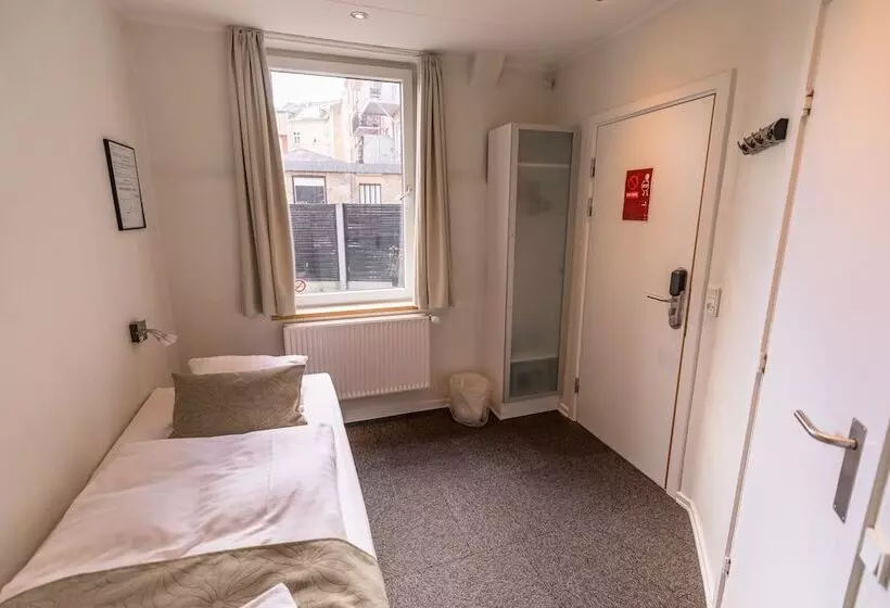 اتاق استاندارد یک نفره, Milling Hotel Mini 11