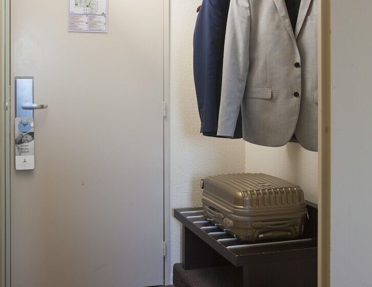 古典房间, Apogia