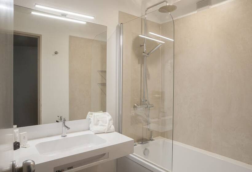 舒适型房间, Apogia