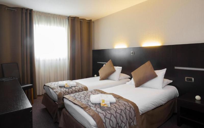 古典房间, Apogia