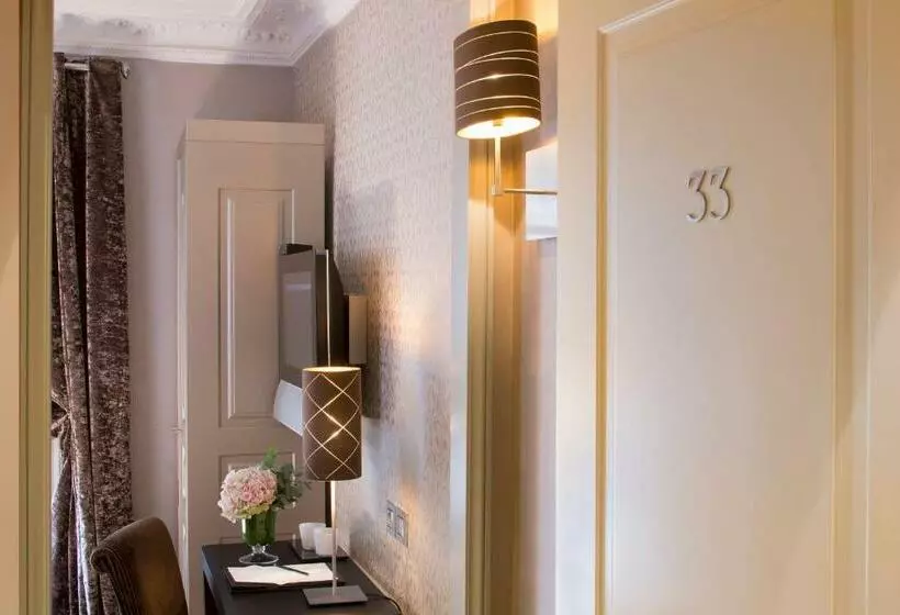 Classic Kamer, Ares Eiffel