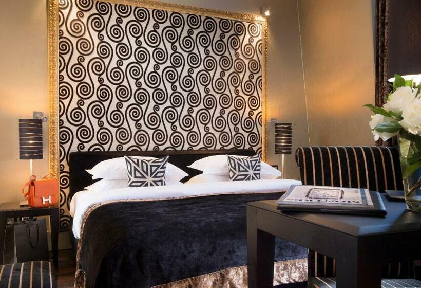 スーペリアールーム, Ares Eiffel