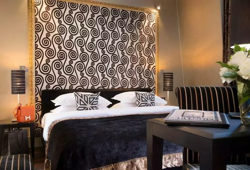 Superior Kamer, Ares Eiffel